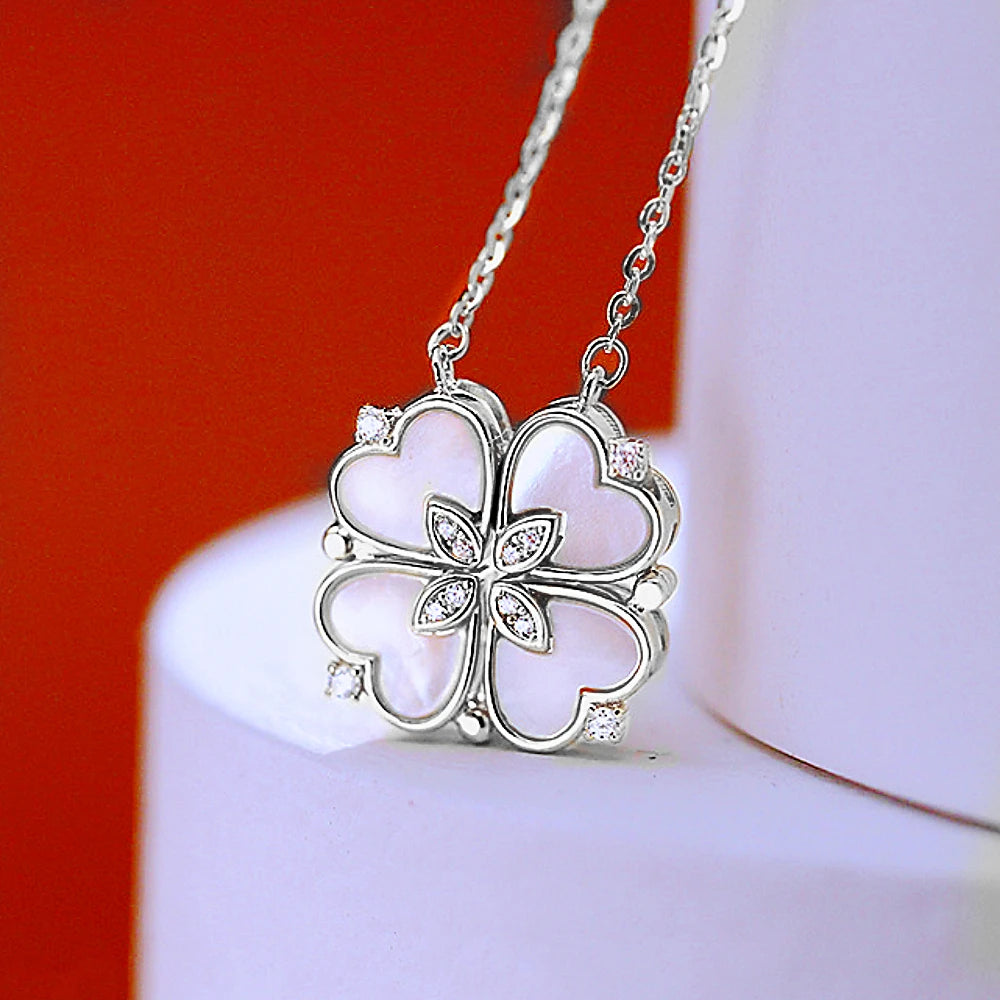 Univelle Necklace 
four-leaf Colver 
Stainless steel